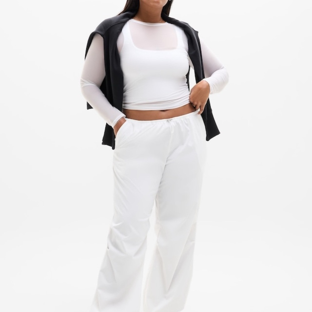 Athleta Women's midday low rise poplin pant. White. Small petite - Picture 5 of 7